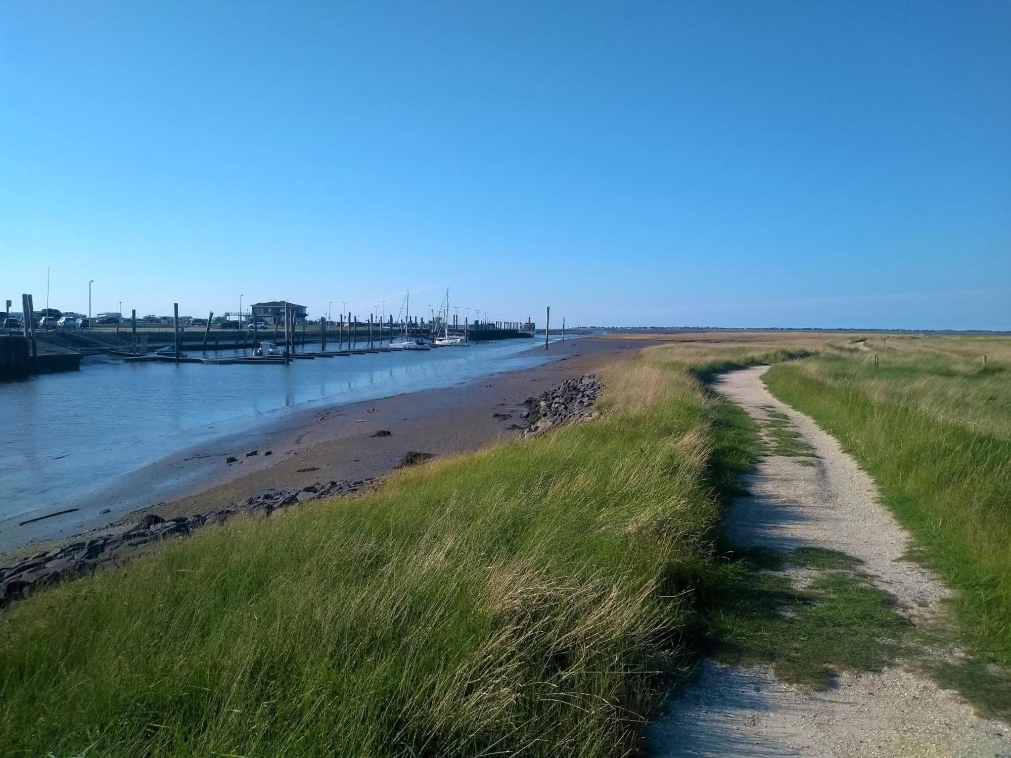 Drei-Insel-Blick Neßmersiel Exteriér fotografie