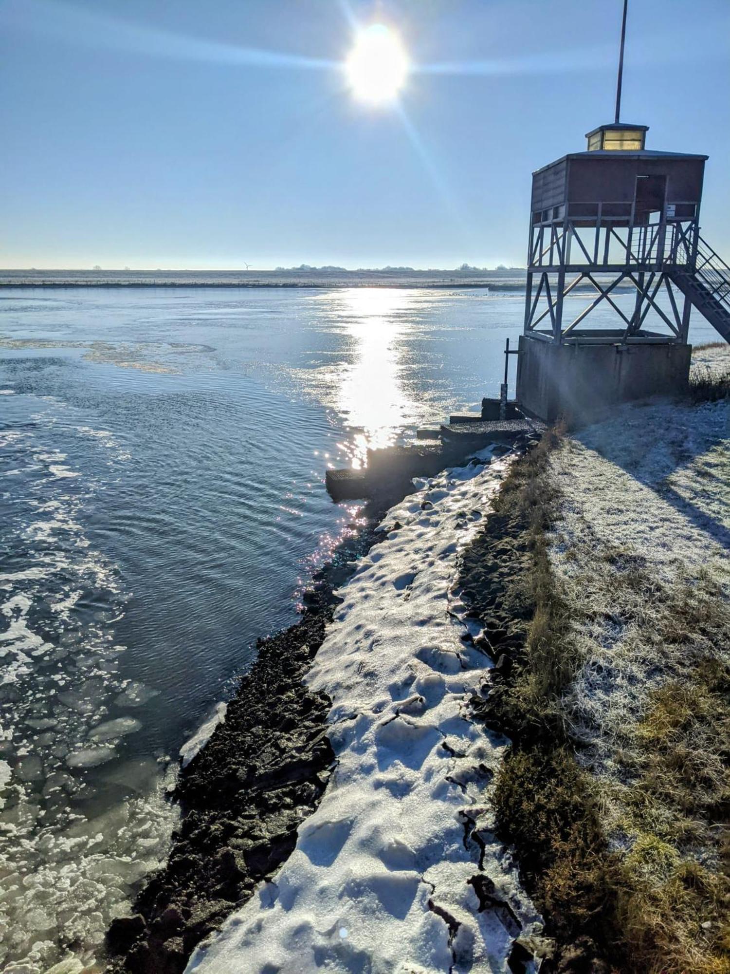 Drei-Insel-Blick Neßmersiel Exteriér fotografie